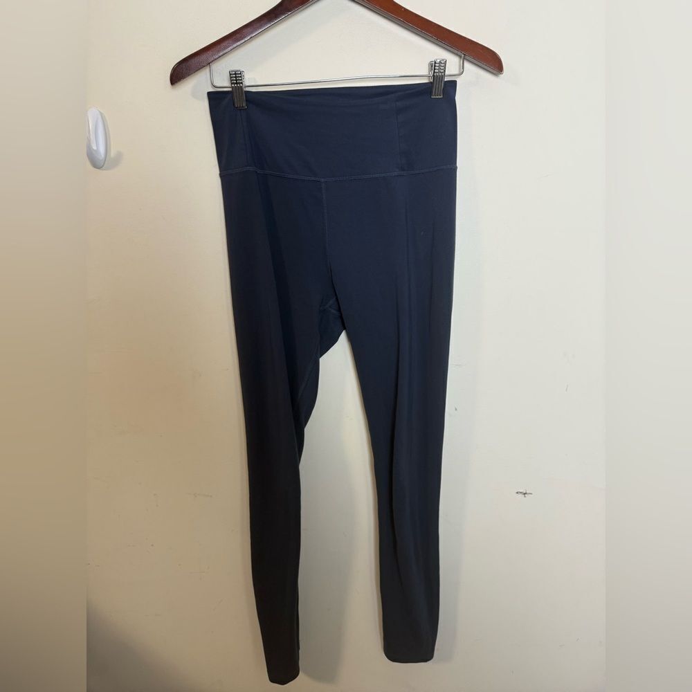 Girlfriend Collective Navy 7/8 Leggings Medium